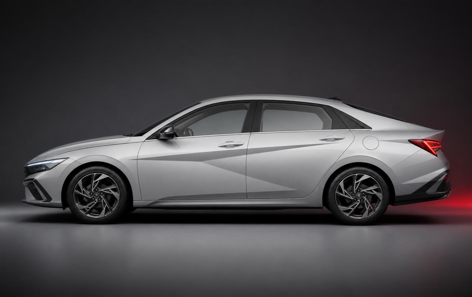 Hyundai Elantra — Sharp lines, smart drive.